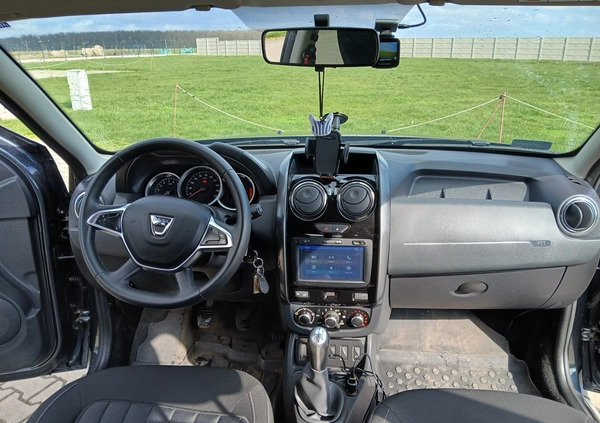 Dacia Duster cena 46500 przebieg: 95088, rok produkcji 2017 z Pogorzela małe 16